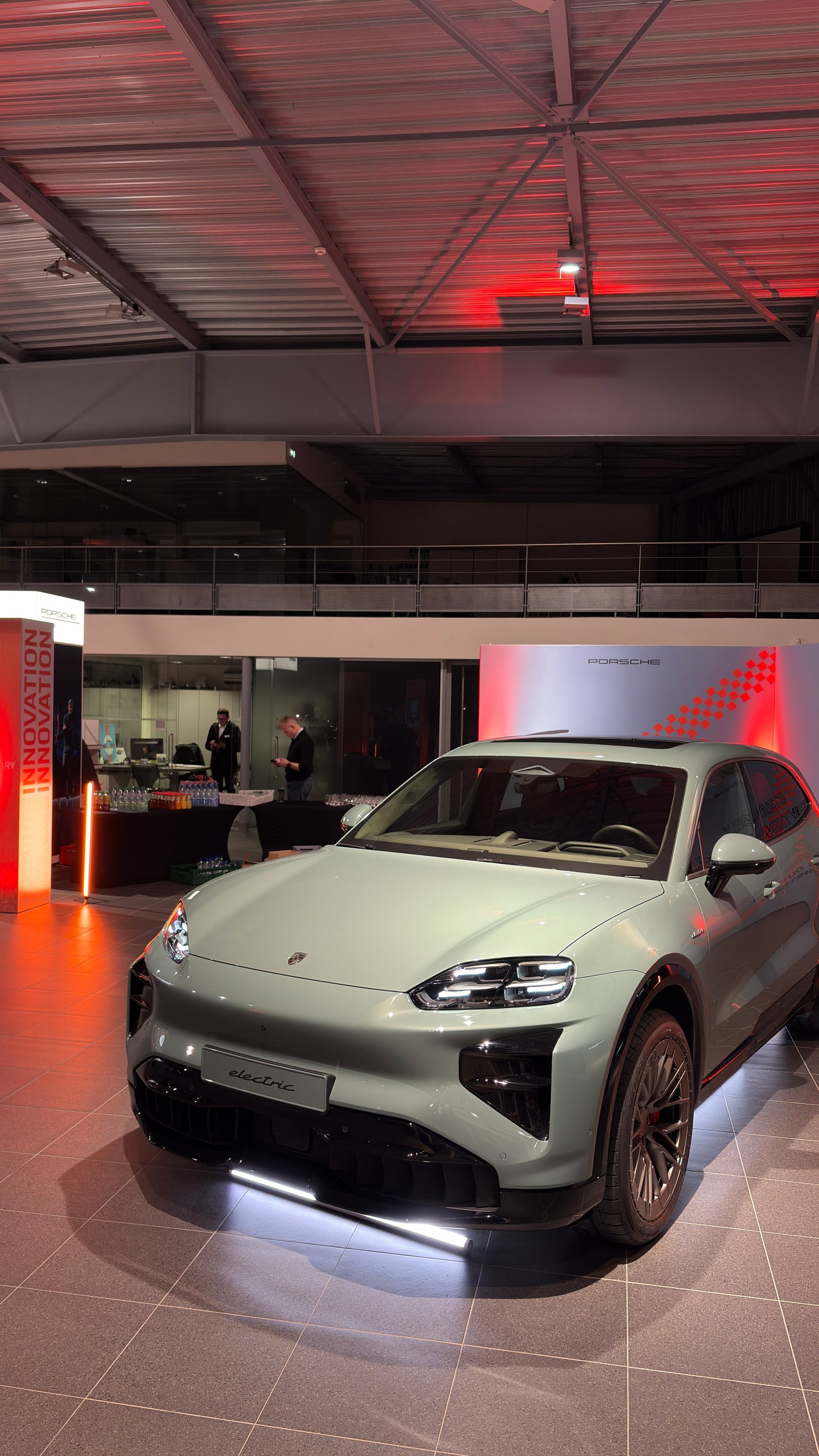 Collaboration Porsche France — Cayenne Électrique